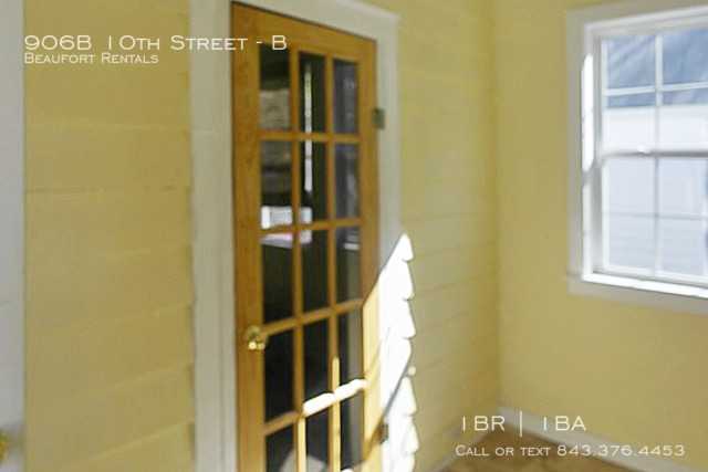 906B 906b 10th Street #B - Photo 3 of 14