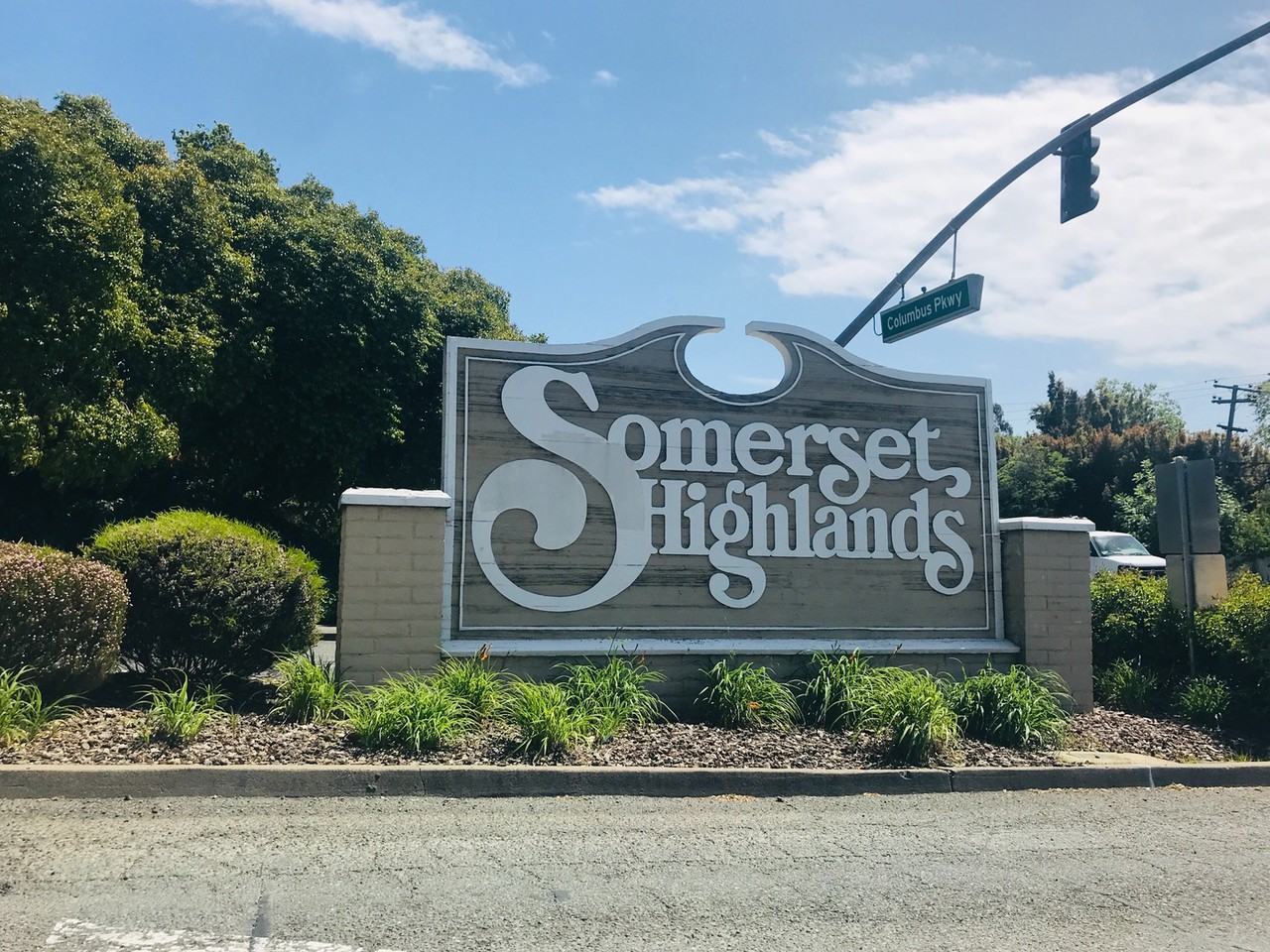 11 Barkley Ct - Photo 2 of 17