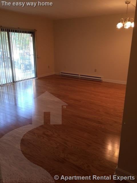 241 Winthrop St - Photo 2 of 13