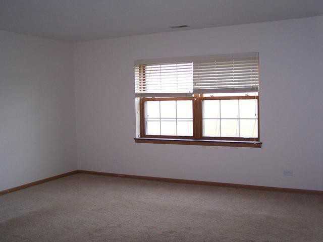 1188 Greenwood Cir - Photo 3 of 14