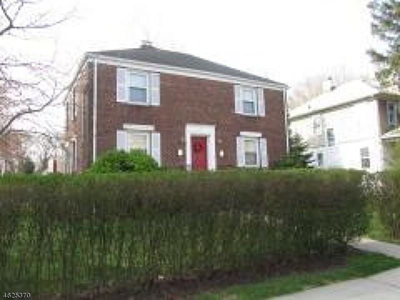 107 Willow Ave #2 - Photo 2 of 9