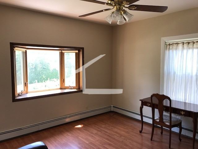 51 Green St #1 - Photo 2 of 10