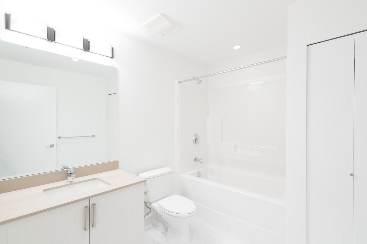 Fremont Living - Photo 5 of 12