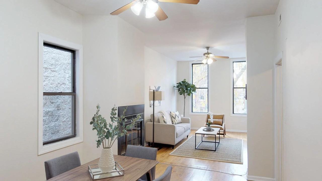 Bright Wicker Park apartment near Damen Station - Photo 5 of 14