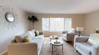 Gorgeous San Mateo home with balcony - Photo 1 of 1