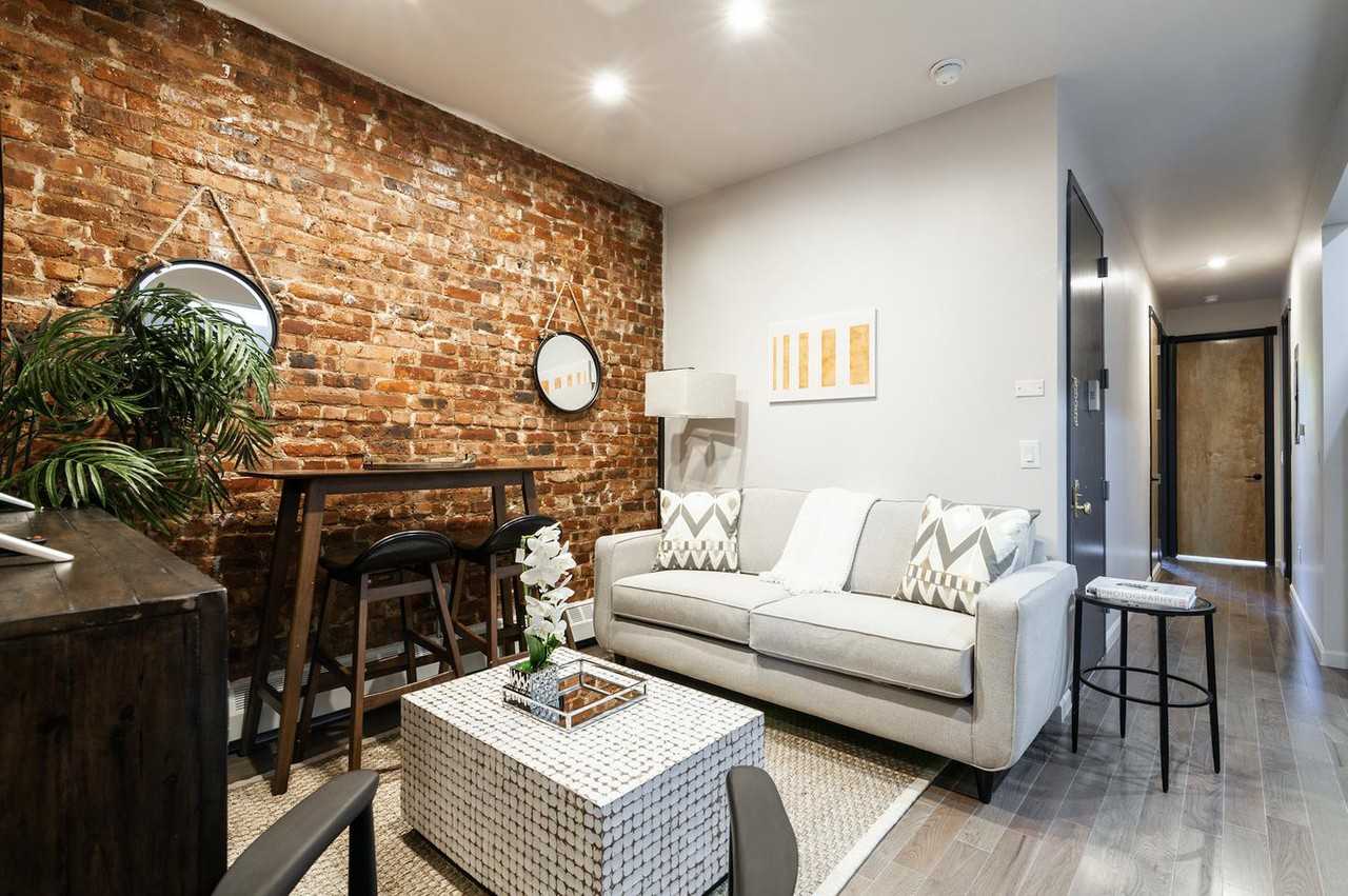 Gorgeous Ridgewood apartment near Highland Park - Photo 2 of 8