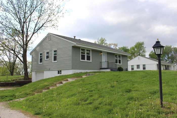 3132 N 85 Pl - Photo 2 of 14