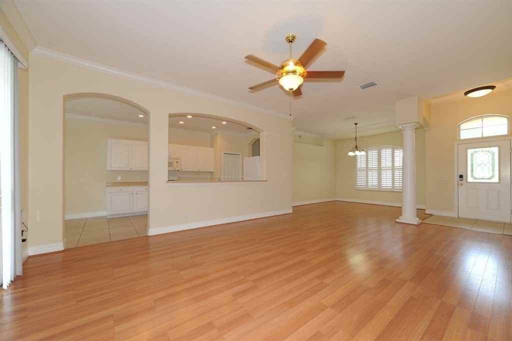 9723 Discovery Terrace - Photo 3 of 19