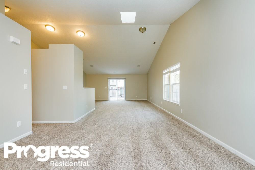1078 Country Meadow Ct - Photo 2 of 16