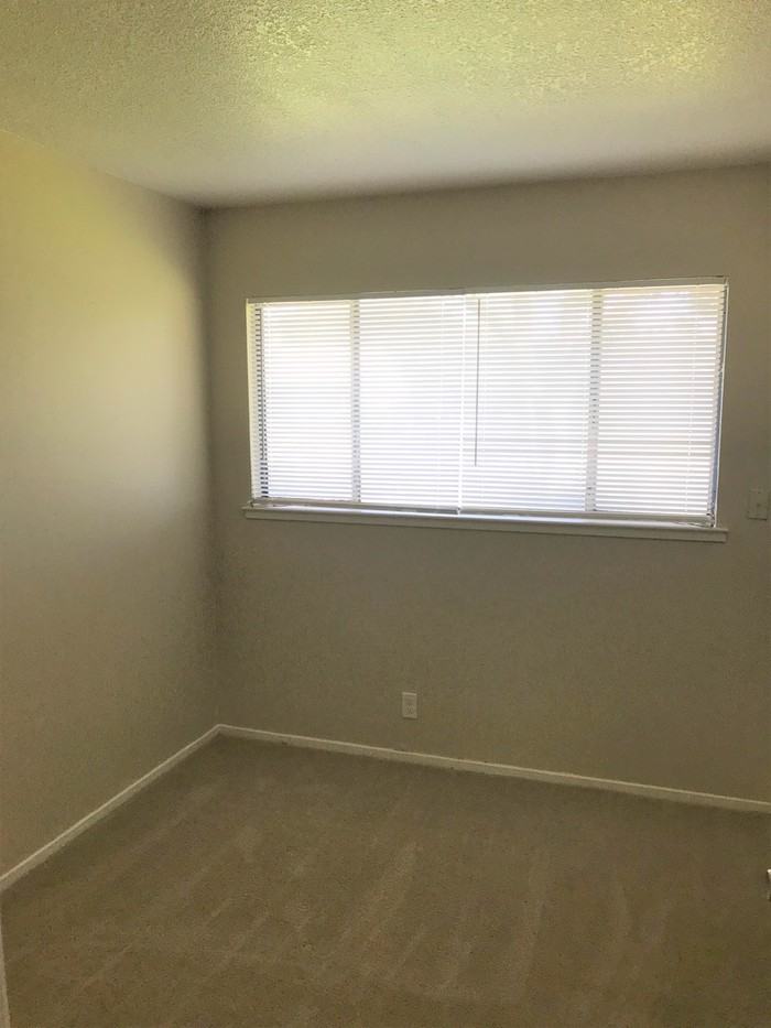 3808 David Dr - Photo 2 of 13