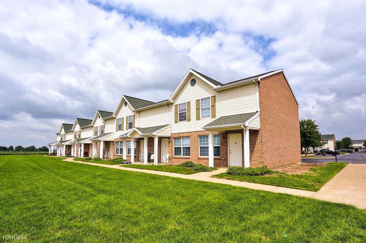 Laurel Terrace - Photo 2 of 21