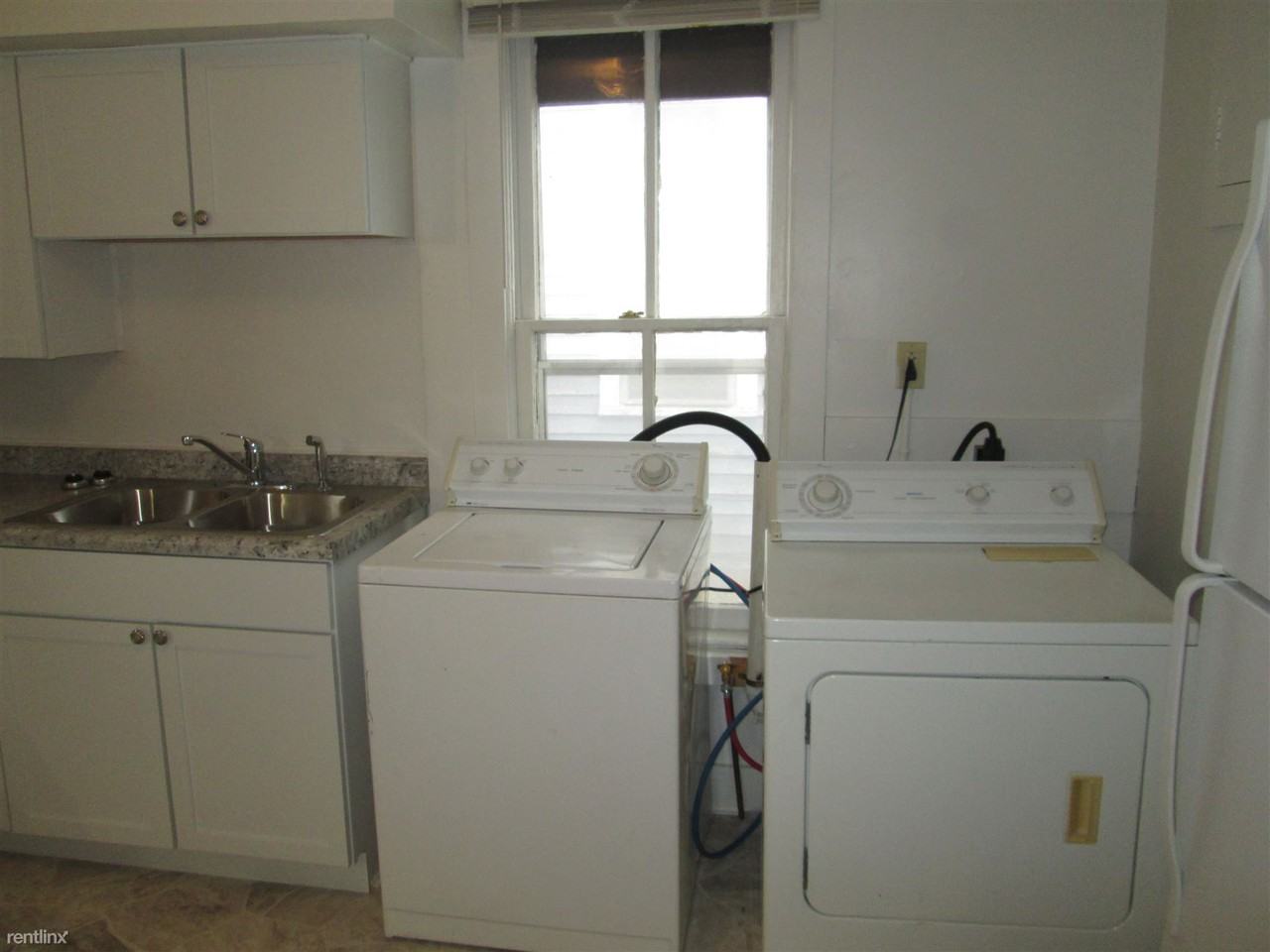 408 N Main St - Photo 2 of 15