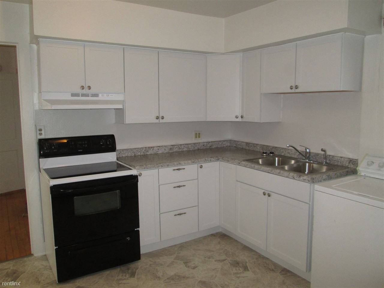 408 N Main St - Photo 3 of 15