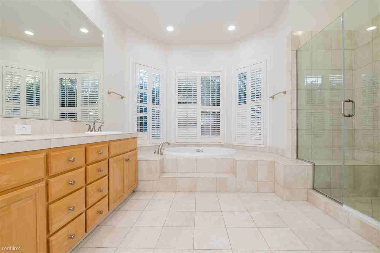 Helios Haus - Photo 3 of 27