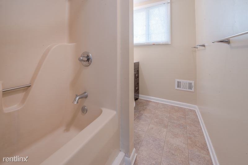 1246 Baldwin Mill Rd - Photo 3 of 7