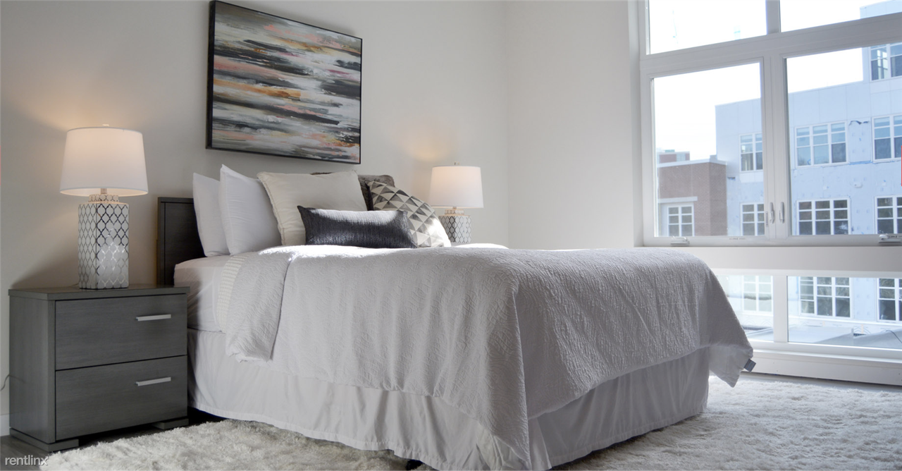 1 Park Row W - Photo 2 of 9