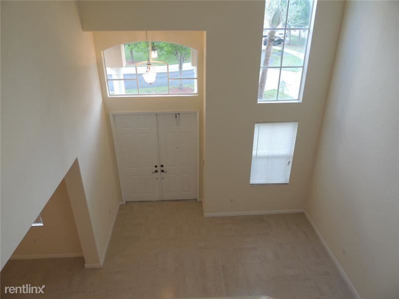 11972 SW 126th Ln - Photo 2 of 17