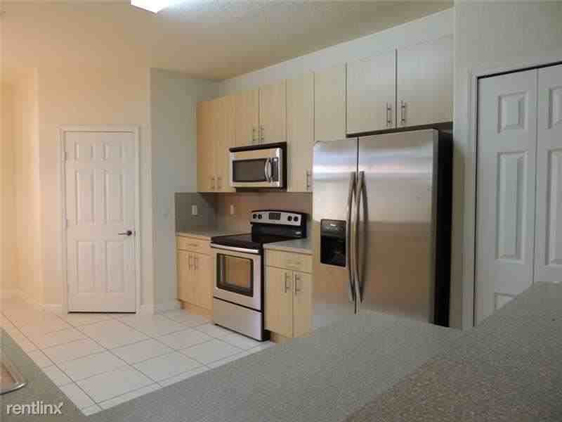 11972 SW 126th Ln - Photo 3 of 17