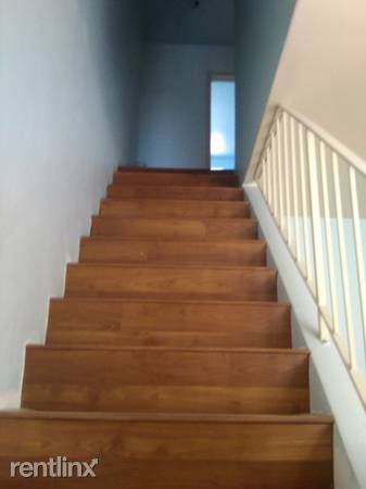 400 Fischer St - Photo 3 of 4