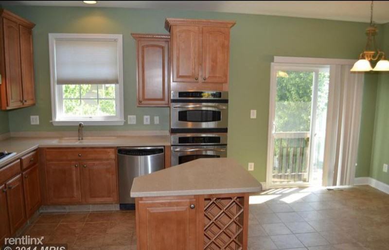 8908 Brewer Creek Pl - Photo 3 of 17