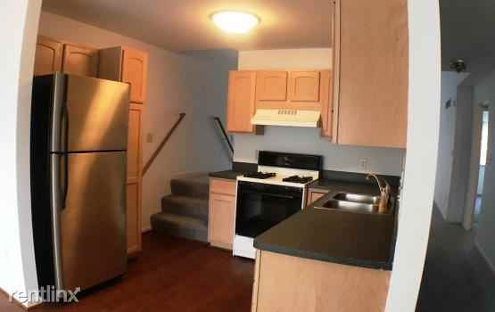 314 Redmaple Ln - Photo 3 of 19