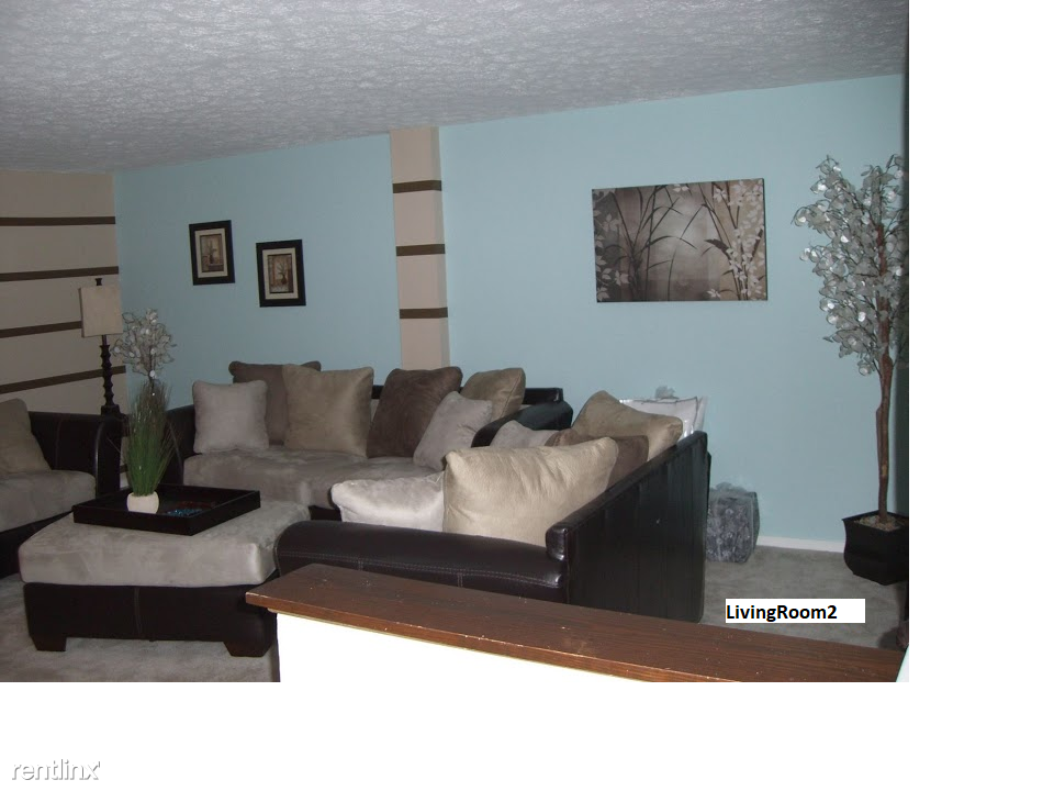 16147 Alexander Pl - Photo 2 of 11