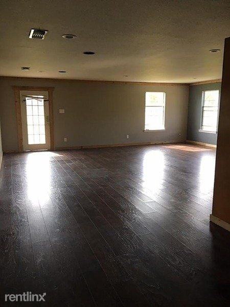 9950 Pollard Rd - Photo 3 of 8