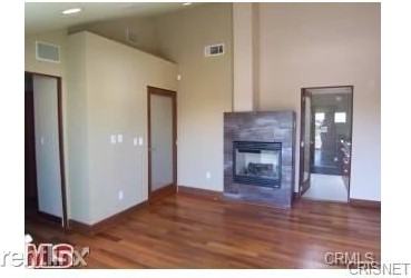 1243 Franklin St - Photo 3 of 8