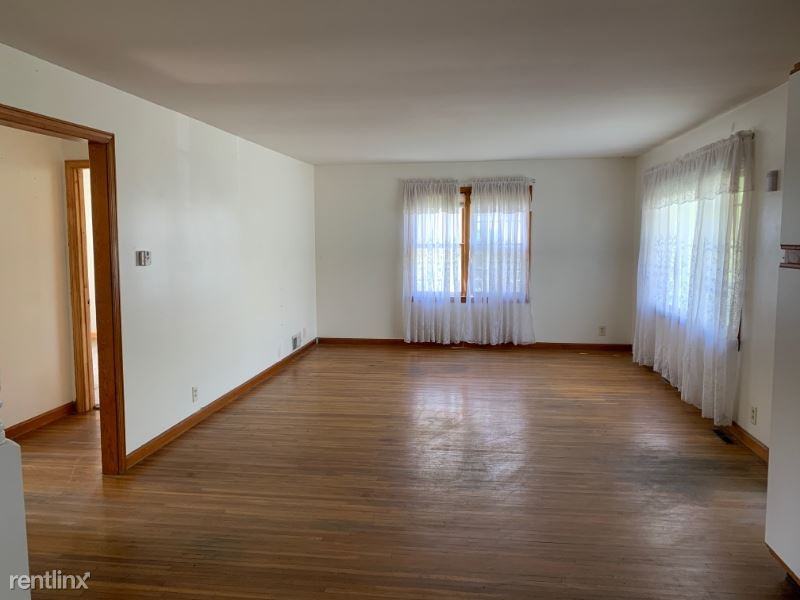 254 N Main St - Photo 2 of 10