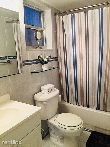 1615 West Avenue - Photo 2 of 5