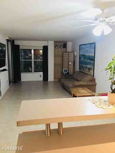 1615 West Avenue - Photo 3 of 5