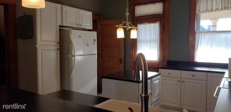 75 W Marion St - Photo 3 of 13