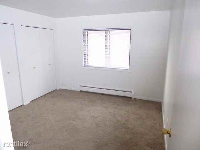 5208 Ridge Ave - Photo 2 of 7