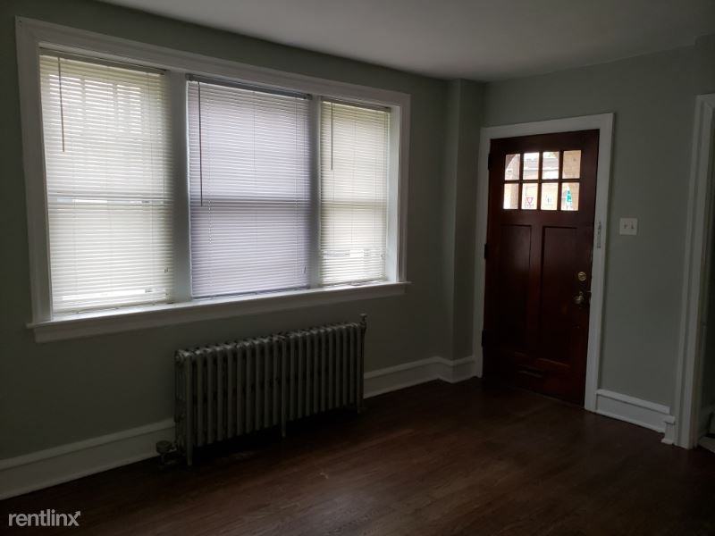 728 W Maple Ave, - Photo 2 of 16