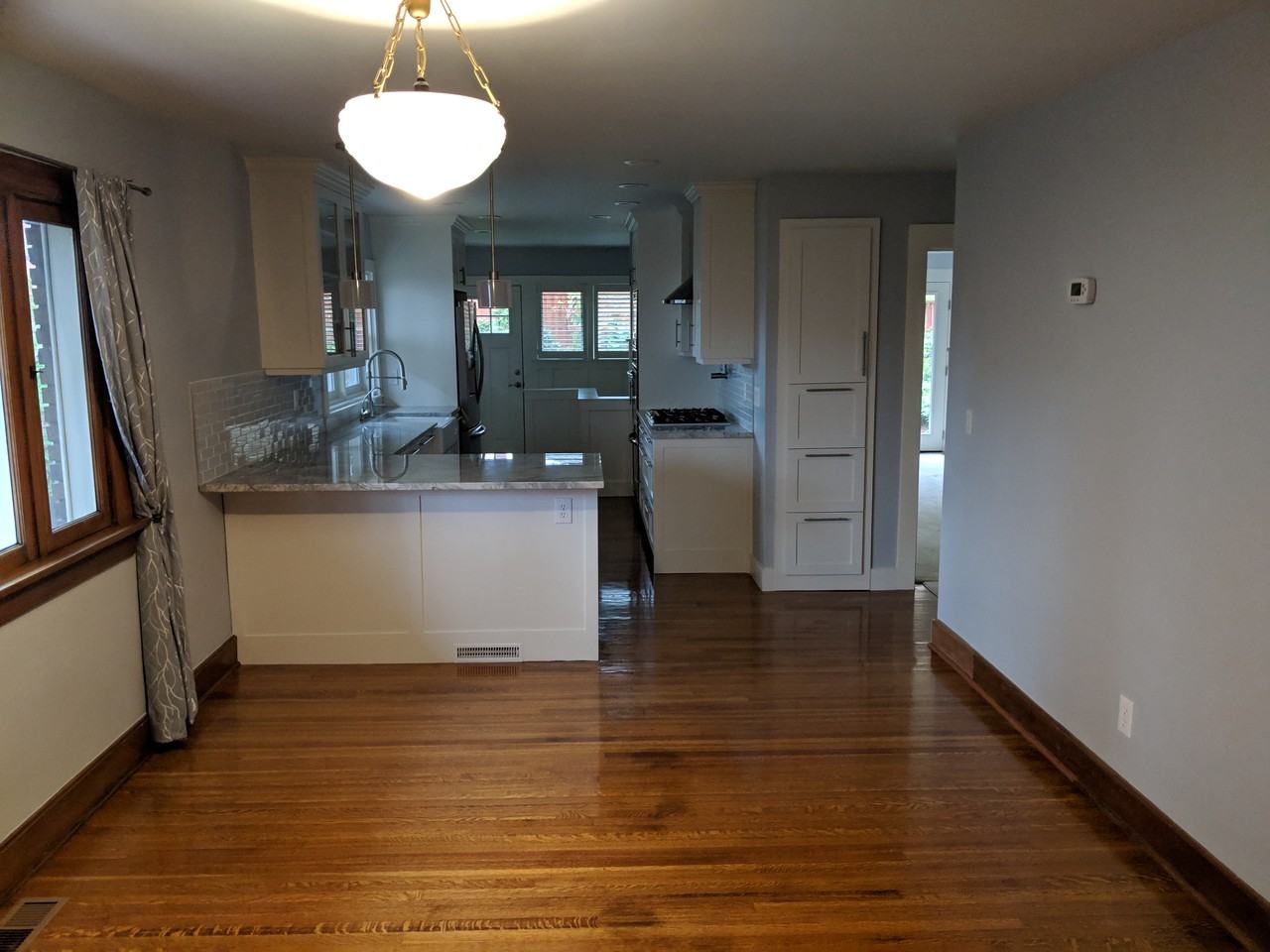 1357 Thornton Ave E - Photo 2 of 16