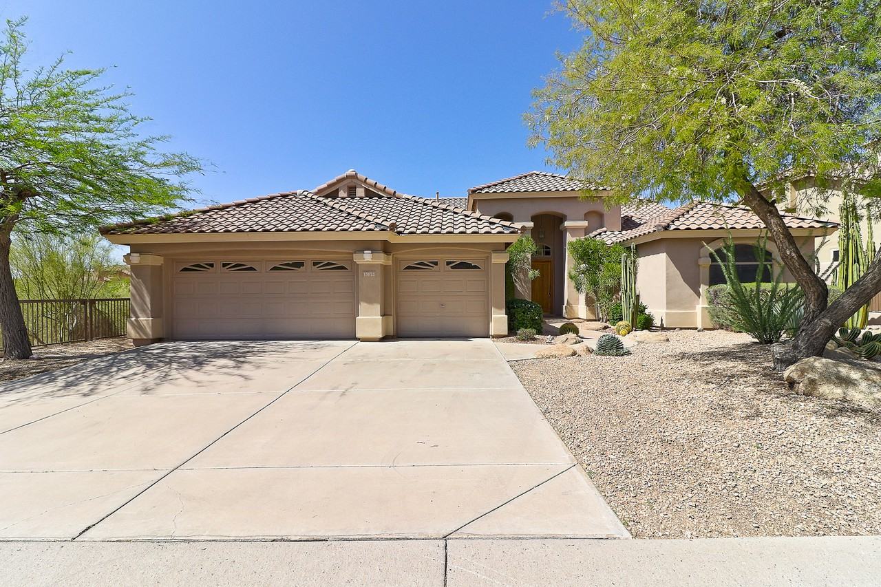 13872 E Kalil Dr - Photo 2 of 39