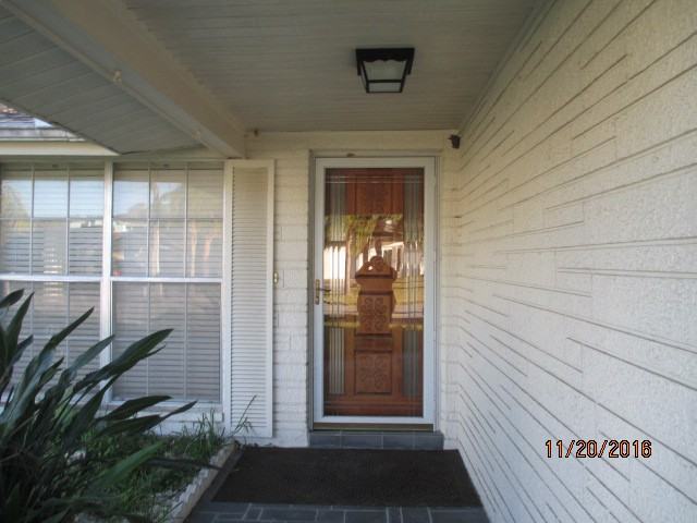 7502 Hatteras Dr - Photo 3 of 18