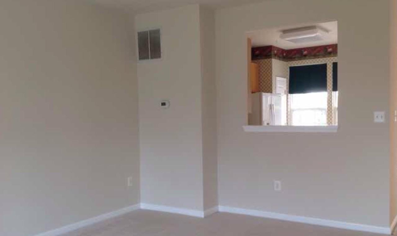 2473 Lakeside Drive - Photo 2 of 10