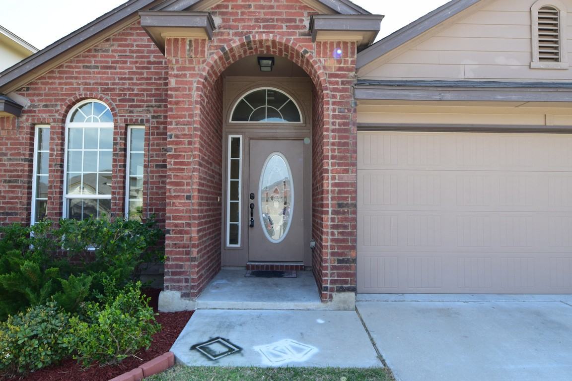 5206 Lions Gate Ln - Photo 4 of 23