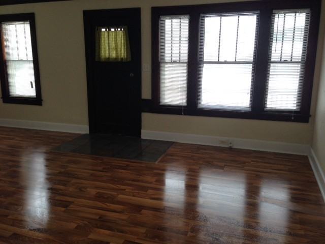 1521 N 9th Ave E - Photo 3 of 6