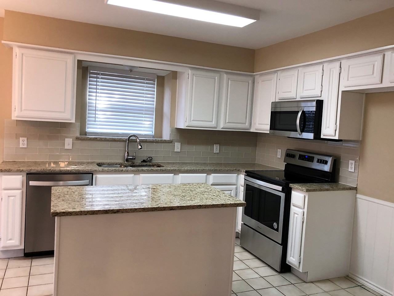 12 Salida Dr - Photo 2 of 9