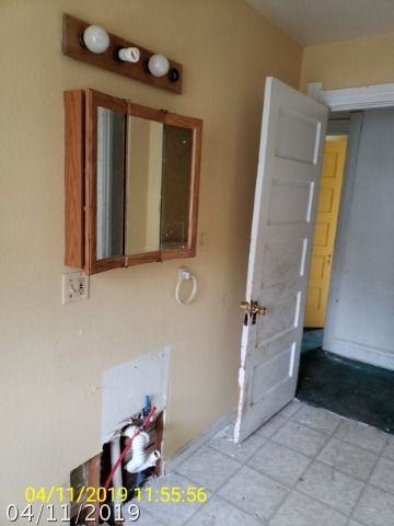 219 W Delaware Ave - Photo 2 of 6