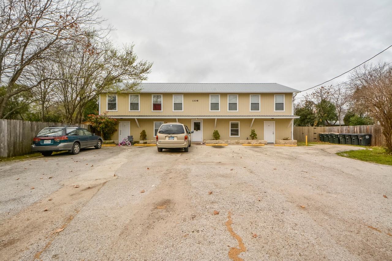 1308 Pine St - Photo 2 of 50