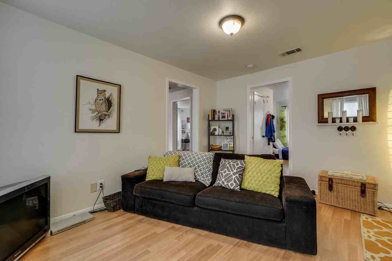 1308 S. Pine Street - Photo 6 of 24