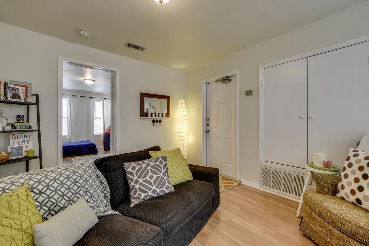 1308 S. Pine Street - Photo 7 of 24