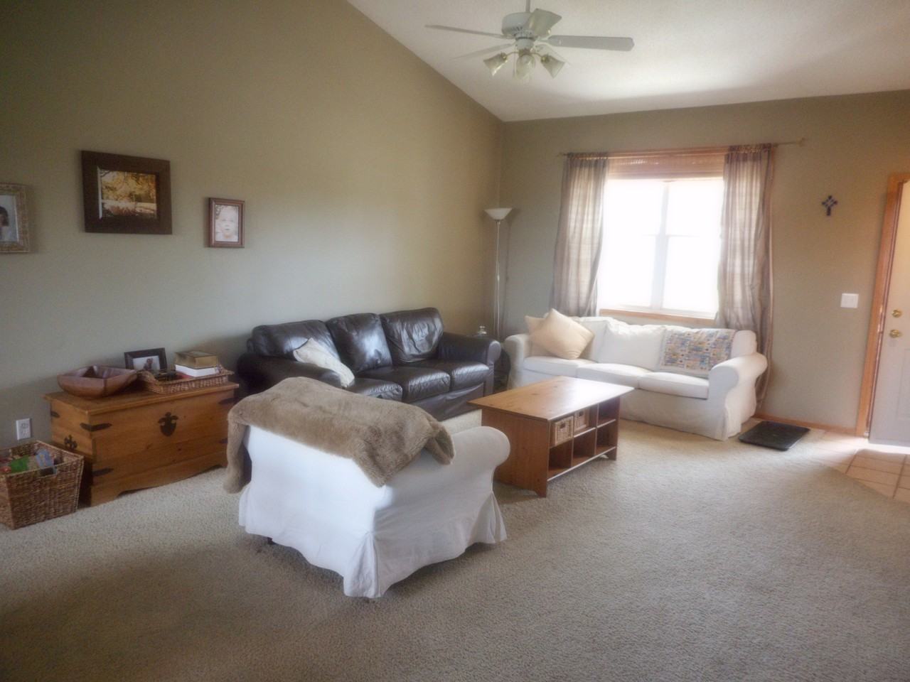 4915 Olive Ln N - Photo 5 of 12