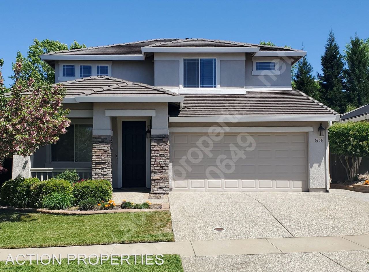 6796 Copper Glen Cir - Photo 2 of 43