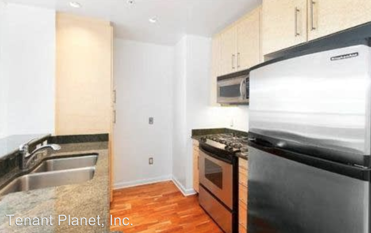 400 Beale St - Photo 2 of 9