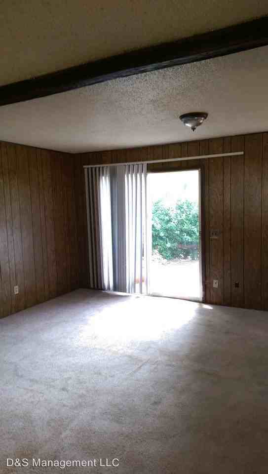 1208 SW 61st St - Photo 3 of 10