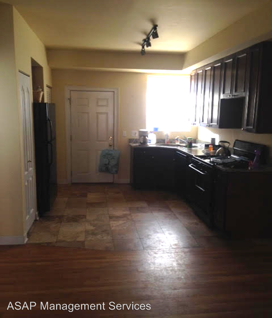 7458-64 N. Greenview - Photo 3 of 6